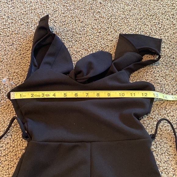 Malibu Sugar Girls Size Small Black Dressy Romper in Like New Condition - Picture 9 of 11